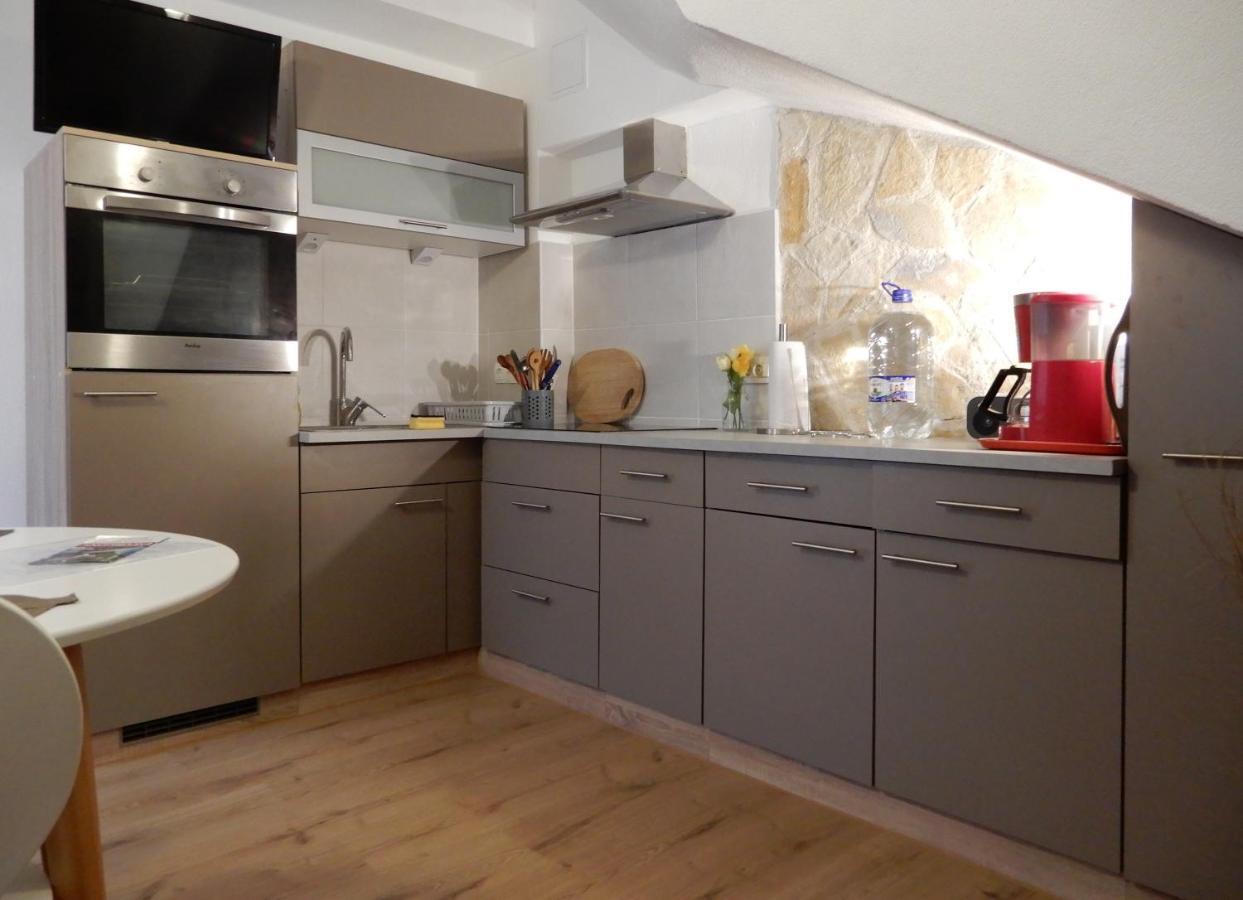 Apartments Infinitas Трогир Екстериор снимка